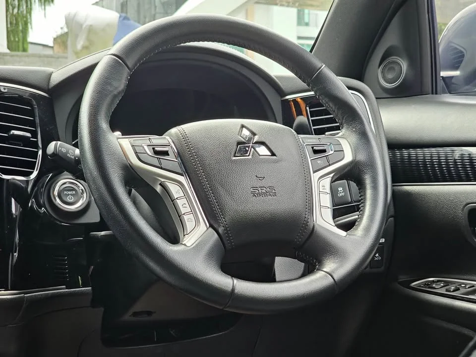 2021 Mitsubishi Outlander III 2