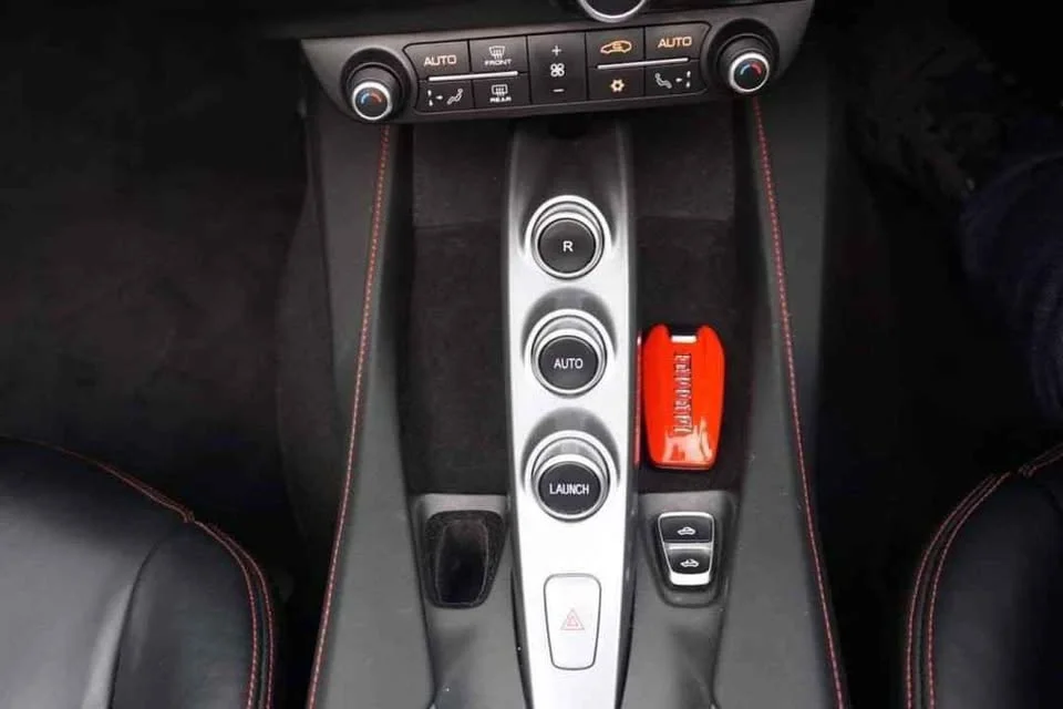 2019 Ferrari Portofino 3