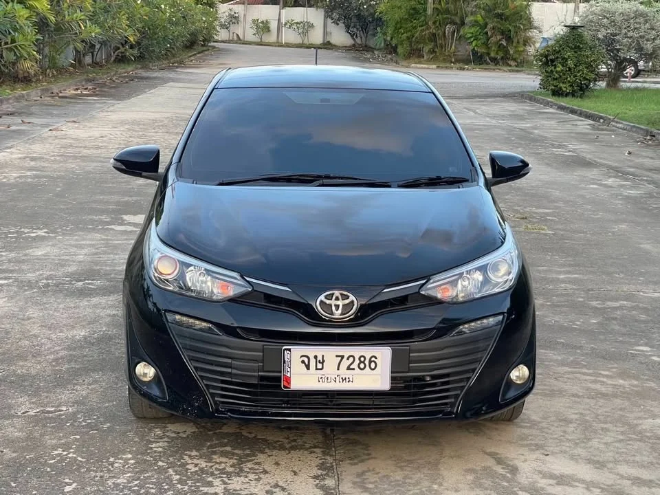 2017 Toyota Yaris ATIV III 2