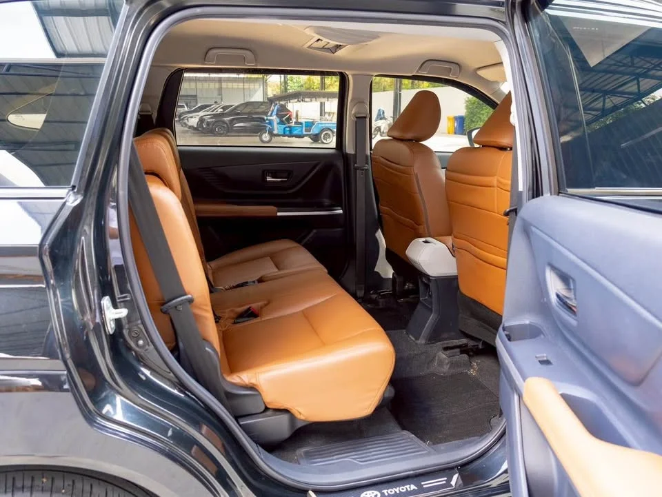 2022 Toyota Veloz III 3