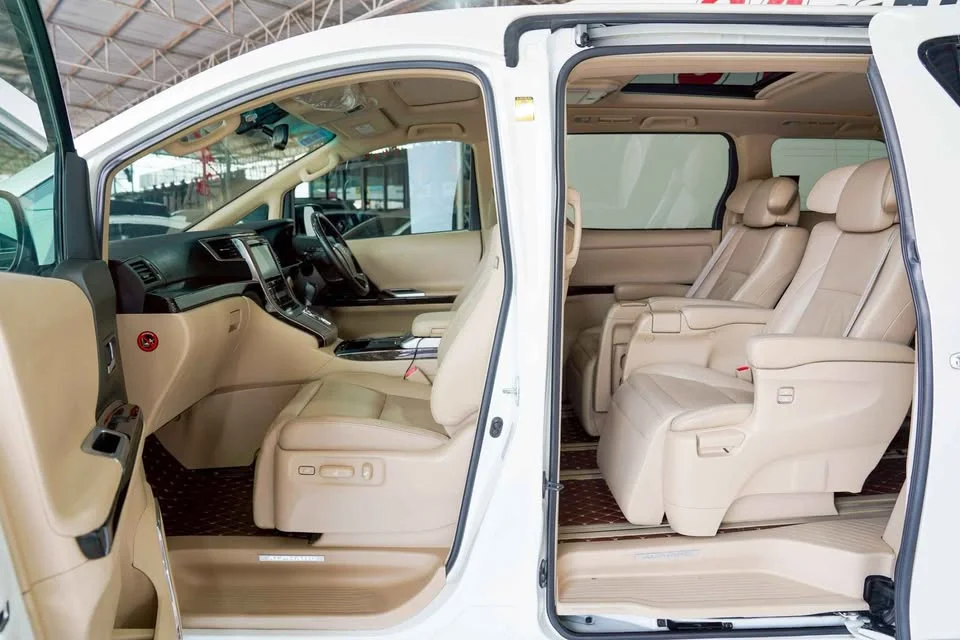 2012 Toyota Alphard, Vellfire II (AH20) 3