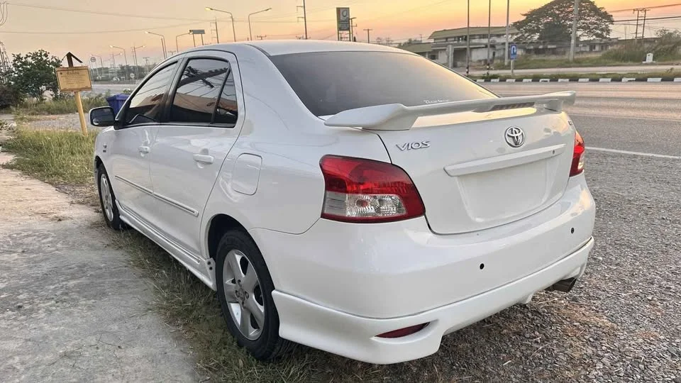 2010 Toyota Vios II 3