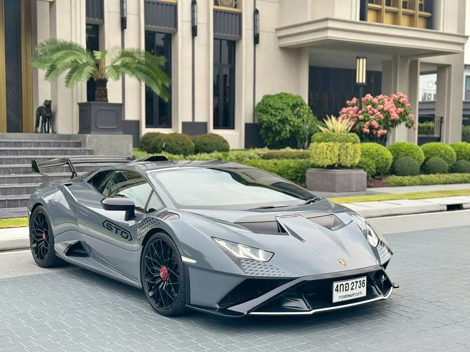 2023 Lamborghini Huracan 3