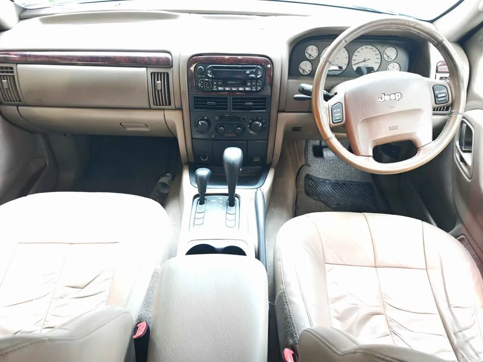 2001 Jeep Grand Cherokee WJ 2