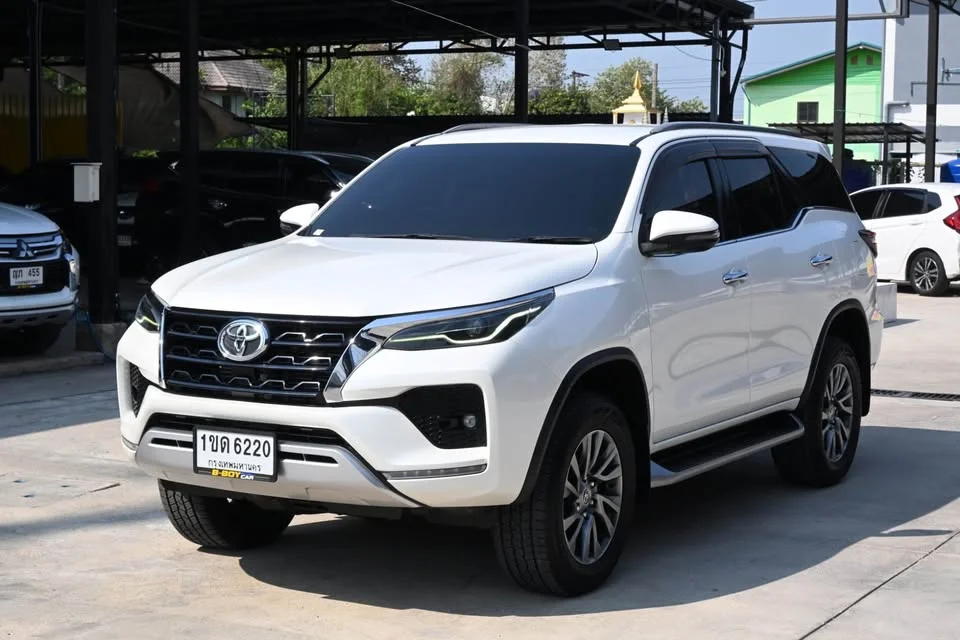 2020 Toyota Fortuner II 3