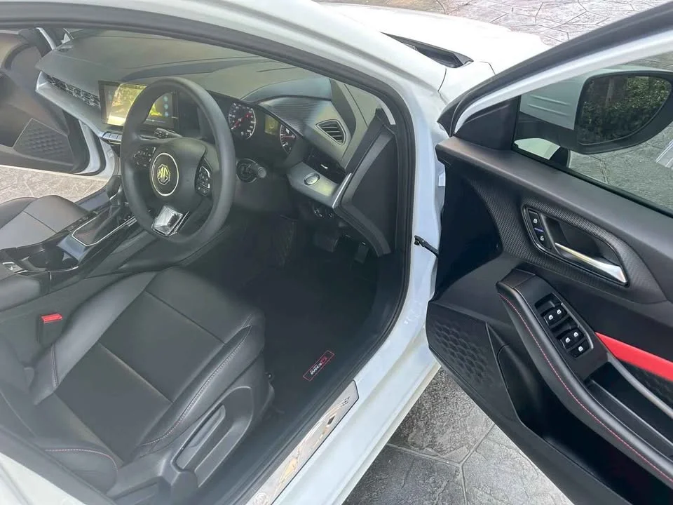 2022 MG 5 II 3