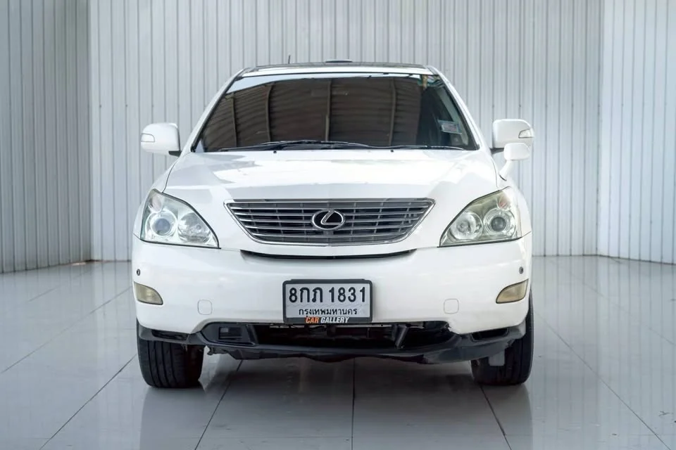 2004 Toyota Harrier II 2