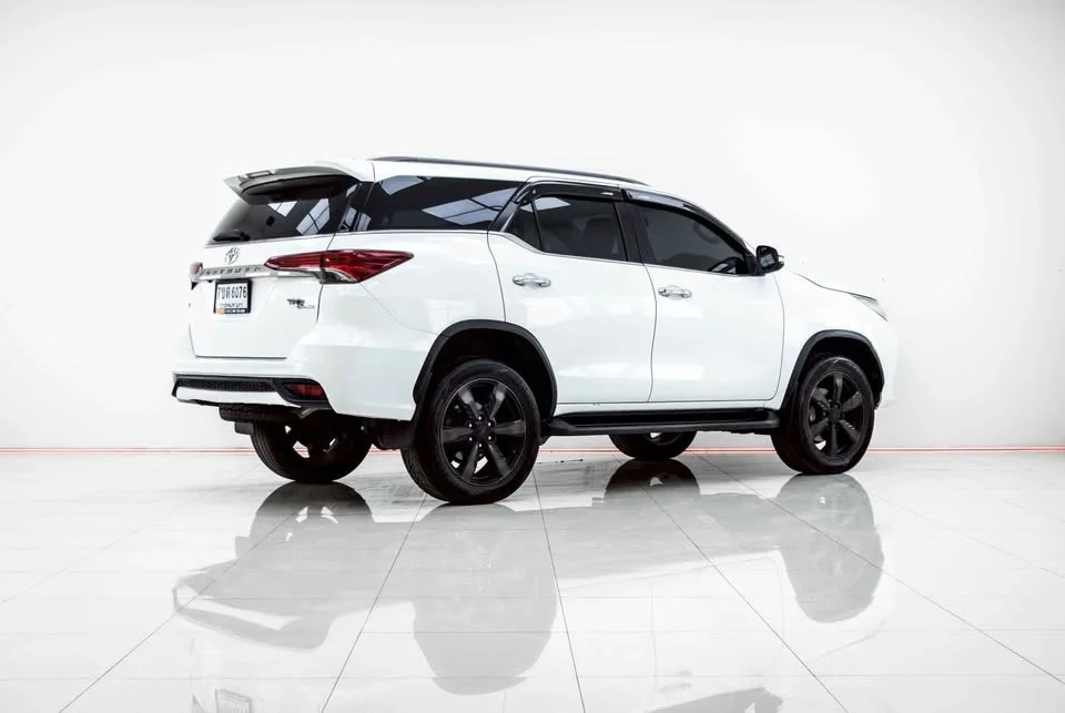 2016 Toyota Fortuner II 3
