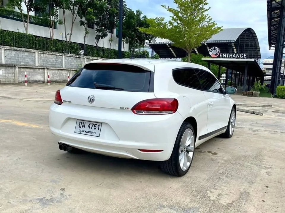 2010 Volkswagen Scirocco III 3