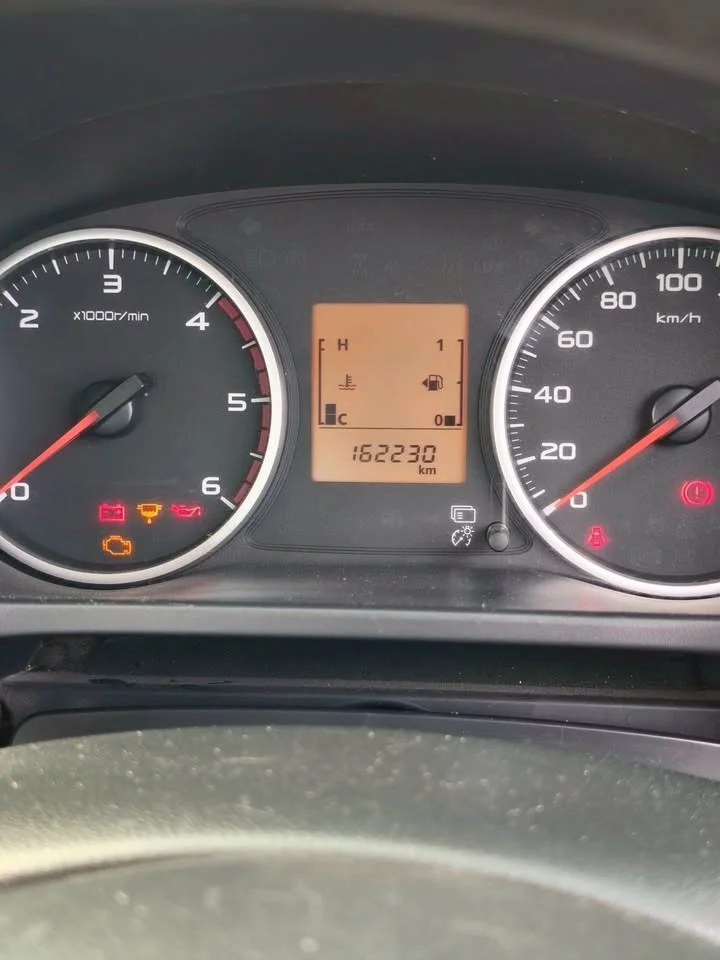 2015 Mitsubishi Triton V 2