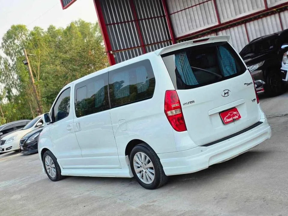 2011 Hyundai H-1 II 2