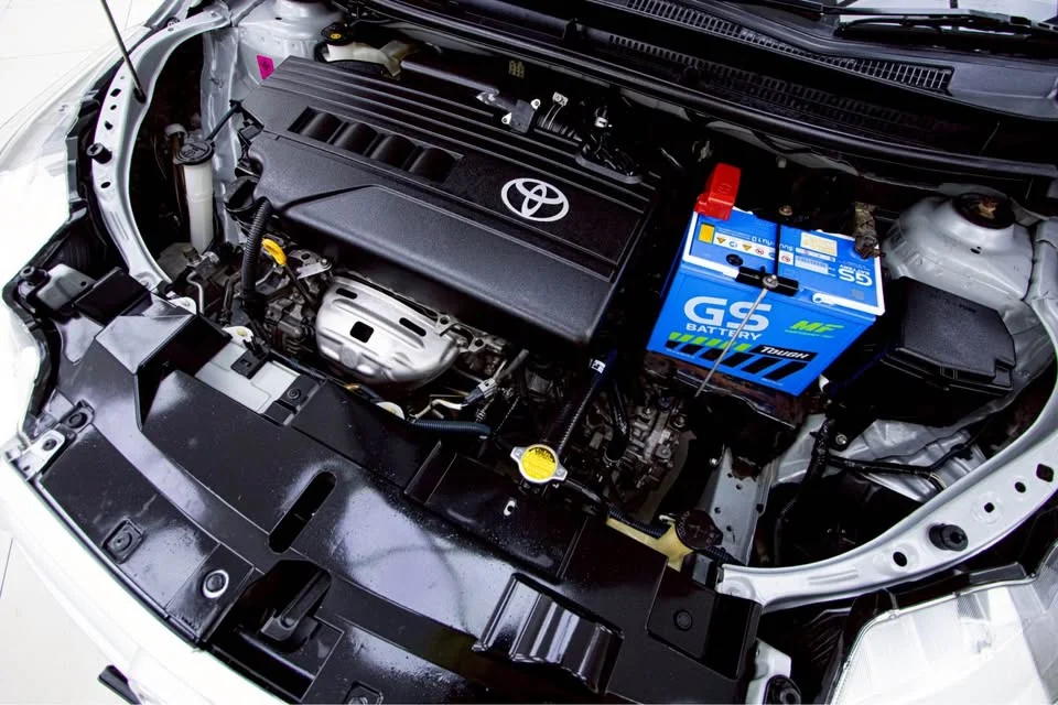 2015 Toyota Yaris III 2