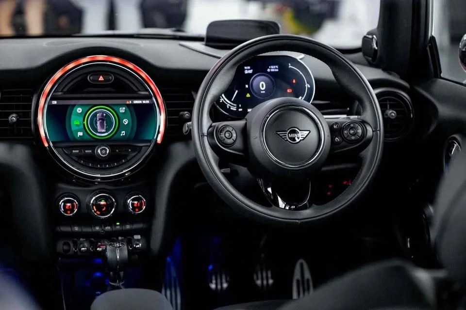2021 Mini Hatch  III 3