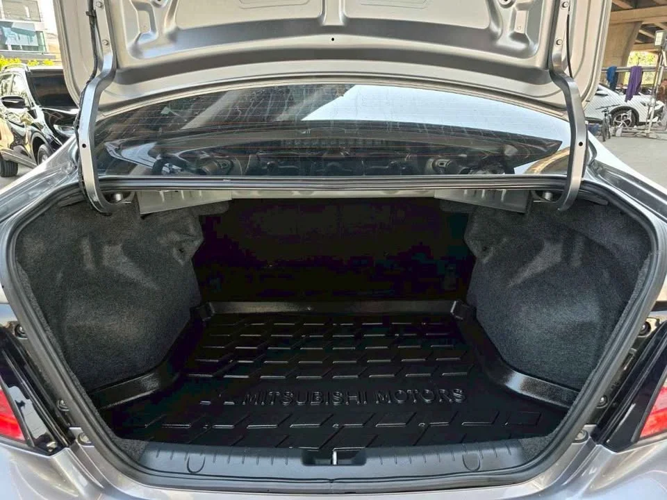 2017 Mitsubishi Attrage VI 2