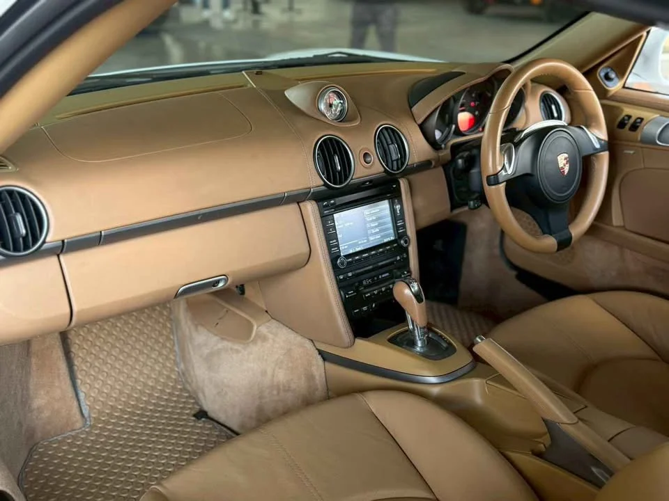 2011 Porsche Boxster and Cayman II 3