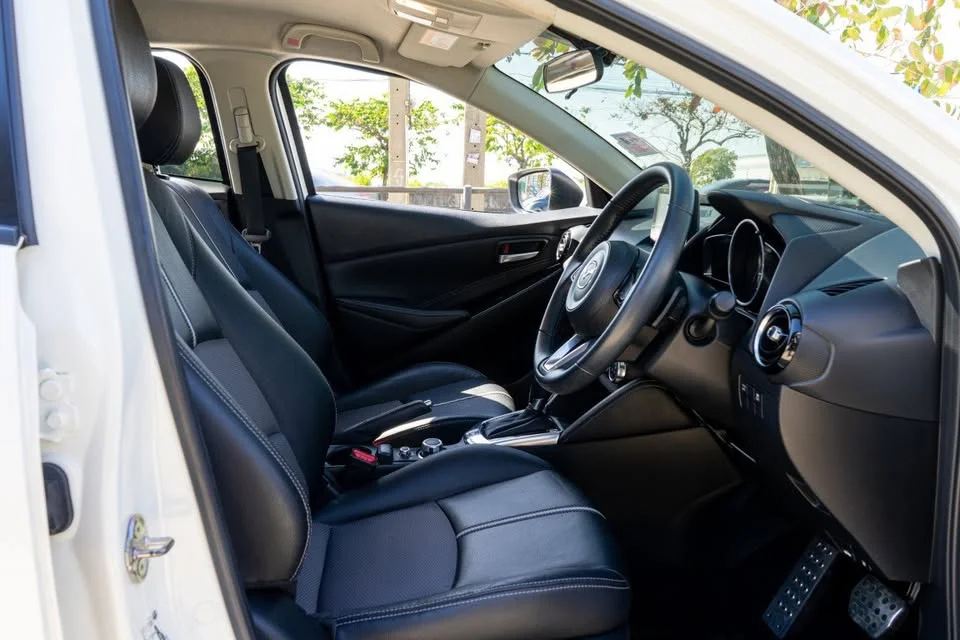 2023 Mazda 2 III 2