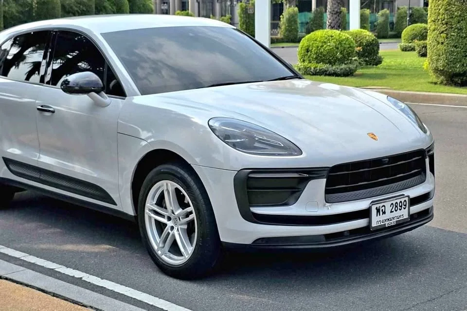 2022 Porsche Macan I 3