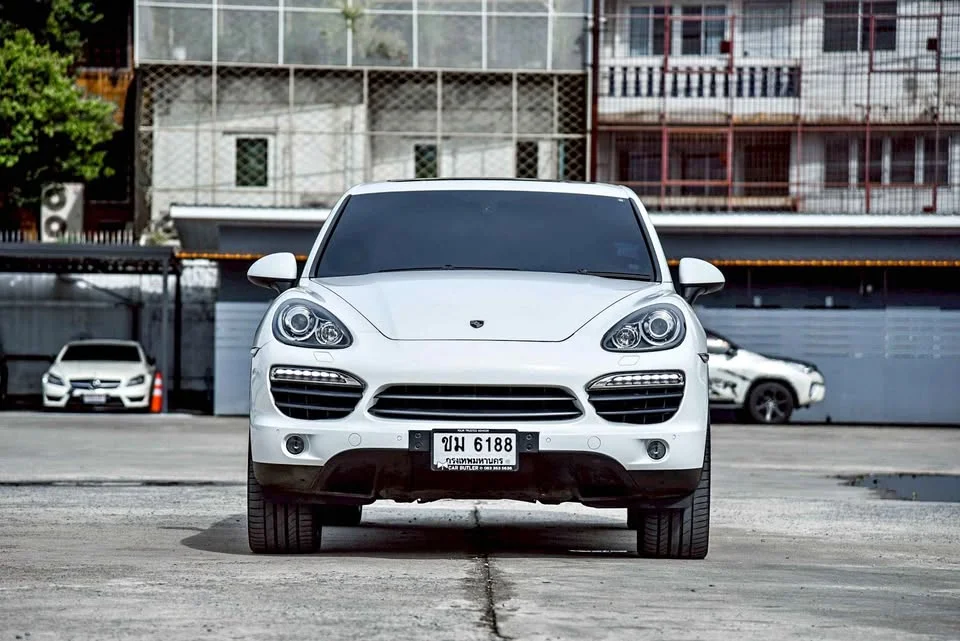 2011 Porsche Cayenne II 2