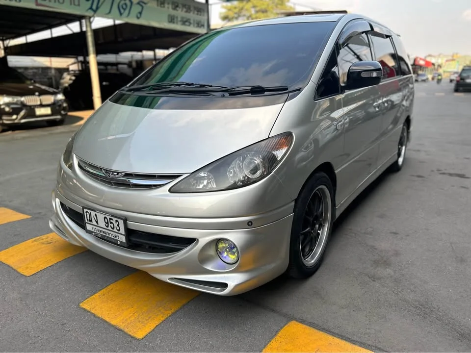 2001 Toyota Estima II 2