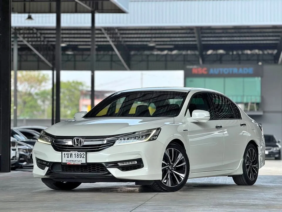 2017 Honda Accord IX 2