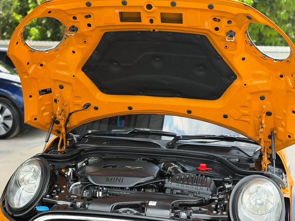 2017 Mini Hatch  III 2