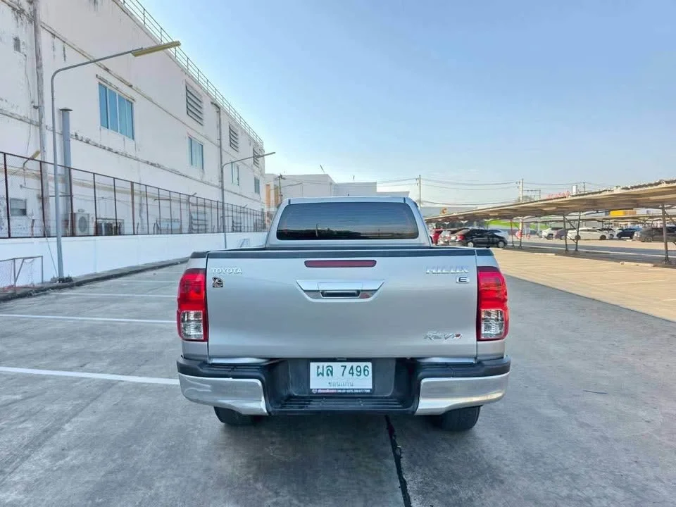 2018 Toyota Hilux VIII 2