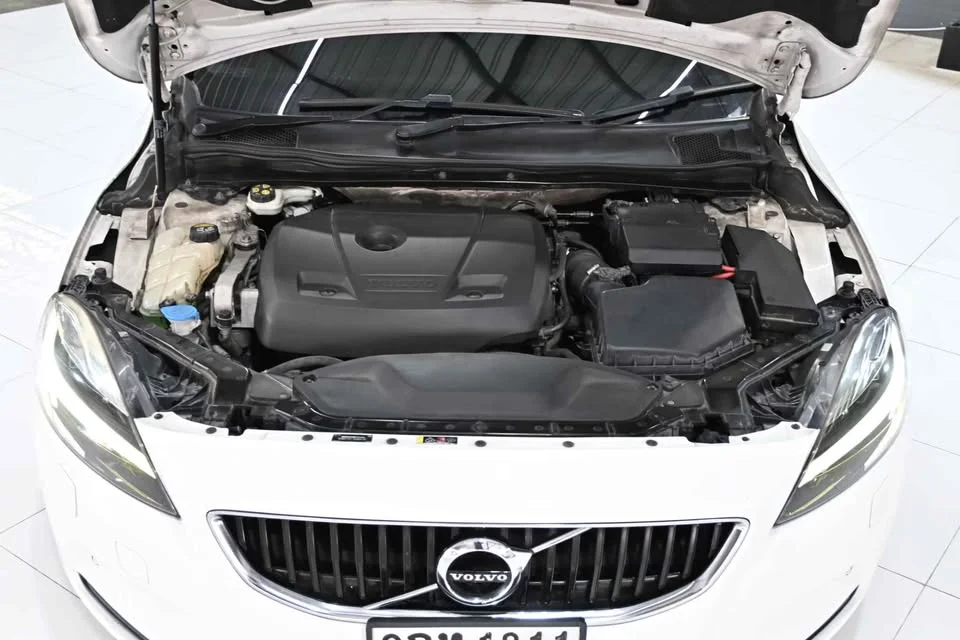 2017 Volvo V40 II 2