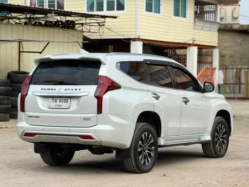 2019 Mitsubishi Pajero Sport III 3