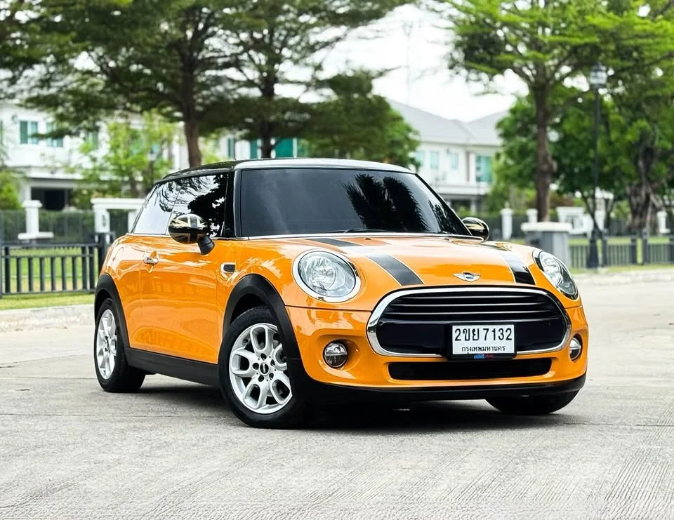 2017 Mini Hatch  III 3