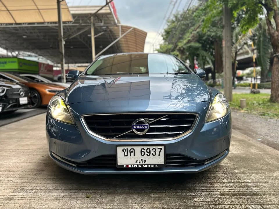 2013 Volvo V40 II 3