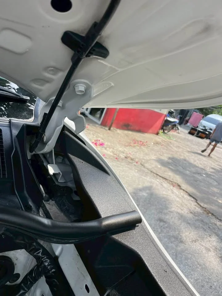 2020 Toyota Hilux VIII 2