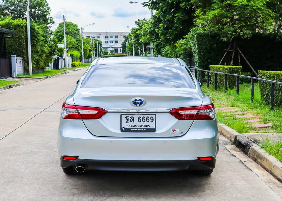 2021 Toyota Camry VIII (XV70) 3