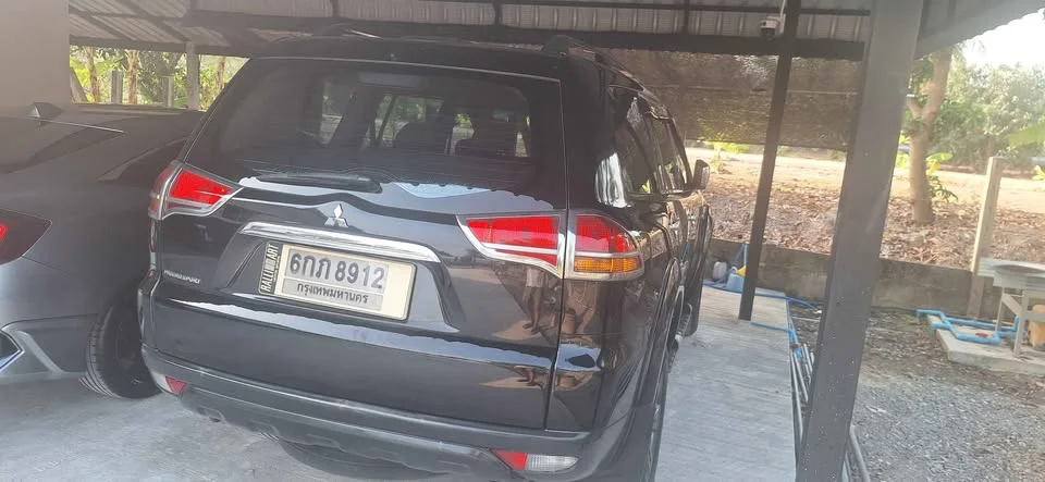 2010 Mitsubishi Pajero Sport II 2