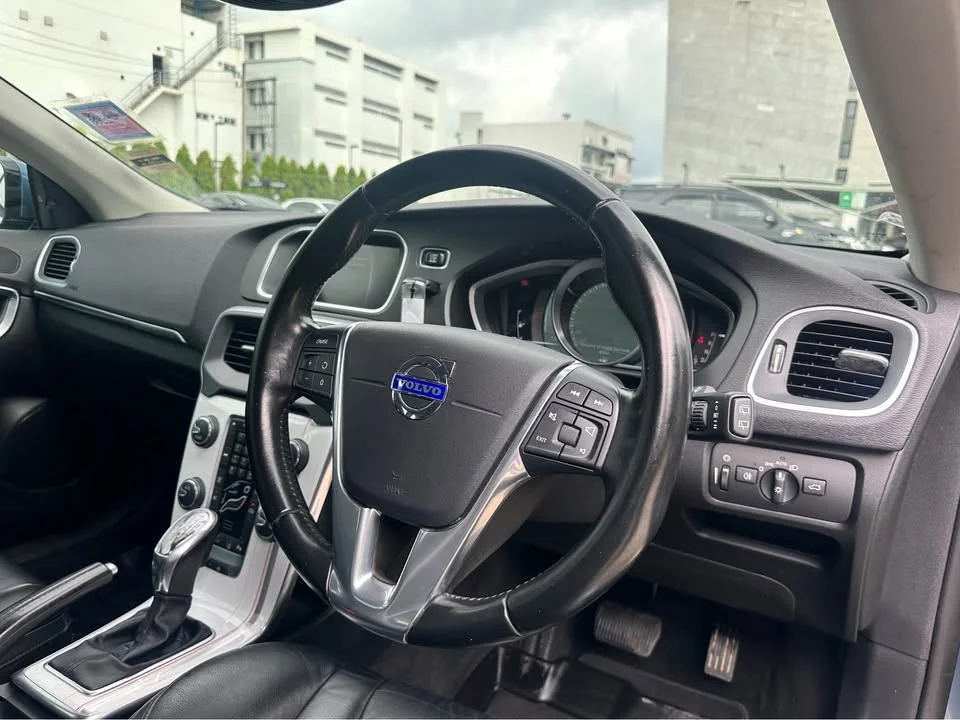 2013 Volvo V40 II 3