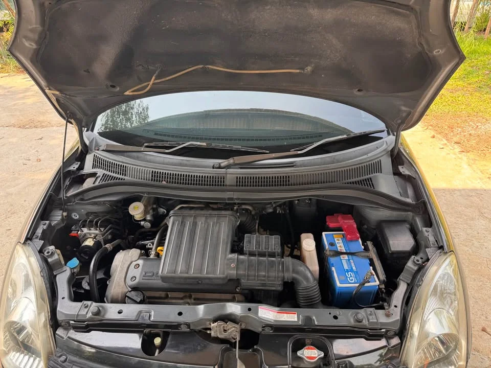2011 Suzuki Swift I 3