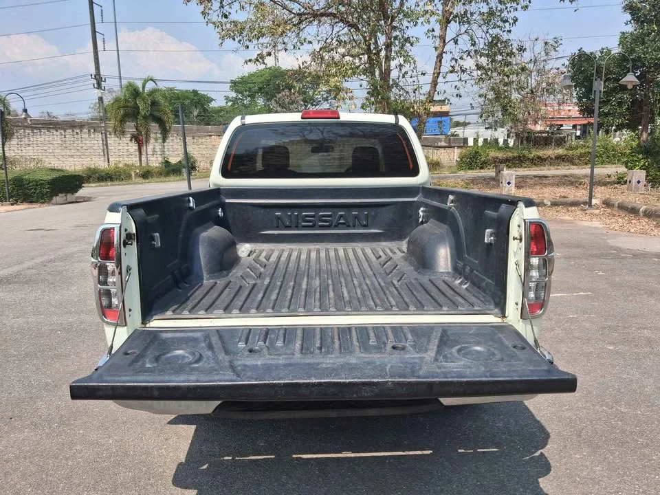 2012 Nissan Navara II 2