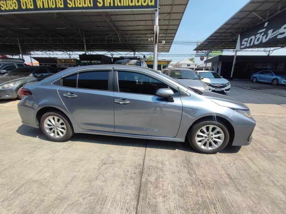 2020 Toyota Corolla Altis XII (E210) 3