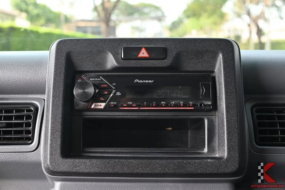 2022 Suzuki Carry II 3