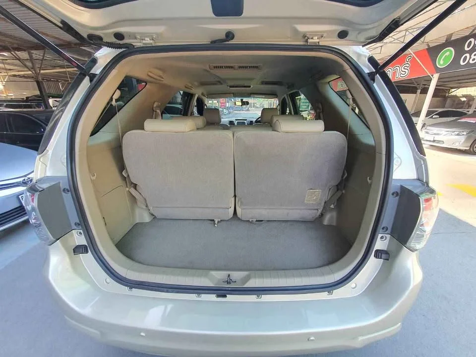 2013 Toyota Fortuner I 3