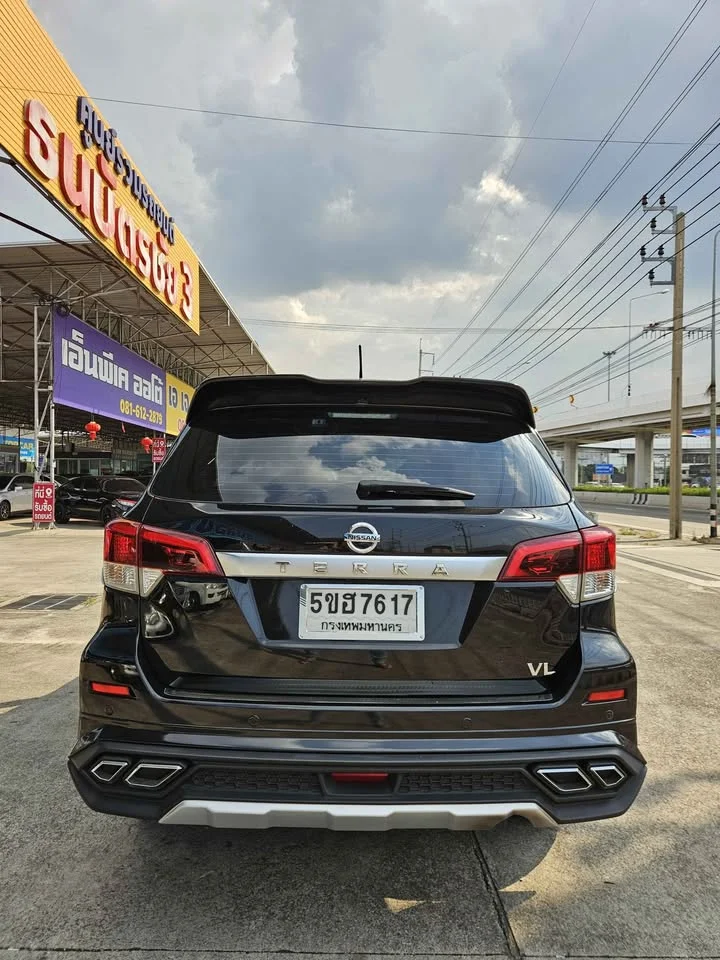 2020 Nissan Terra 3