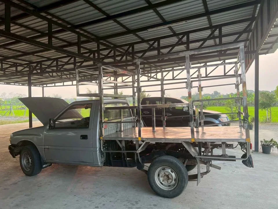 1994 Isuzu TFR III 2