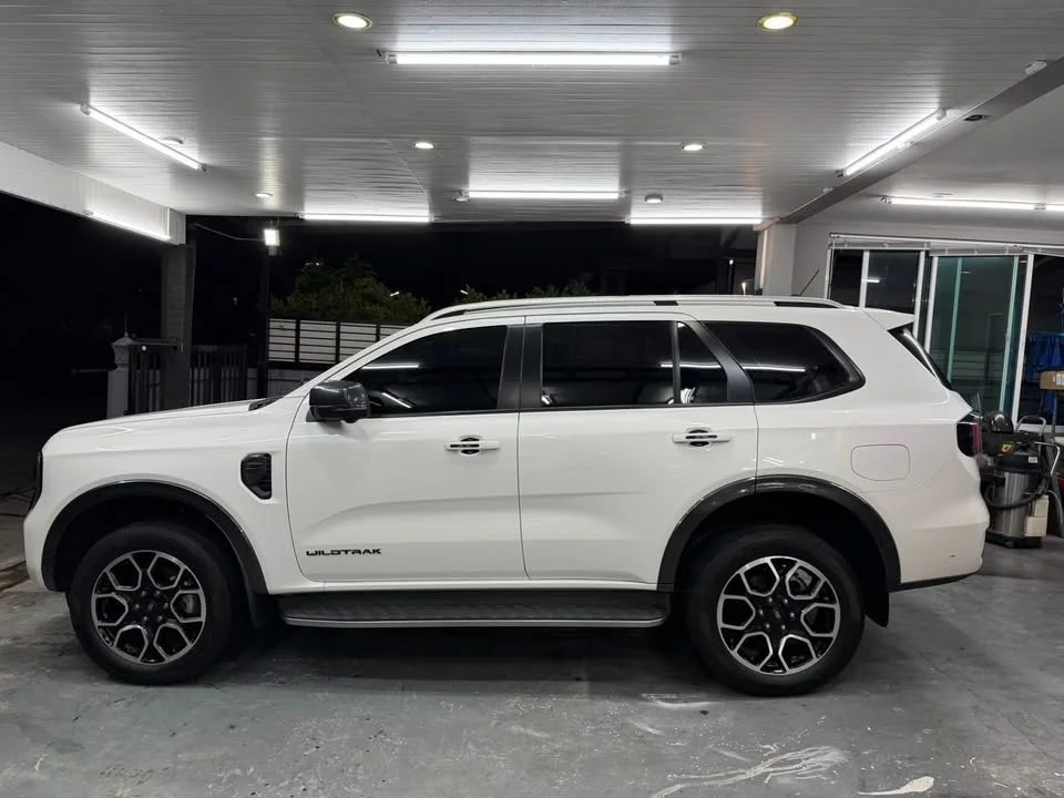 2023 Ford Everest III 3