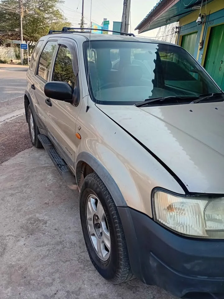 2004 Ford Escape I 2