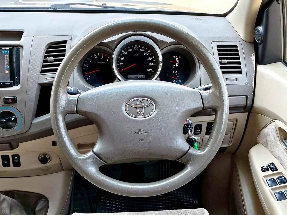 2007 Toyota Fortuner I 3