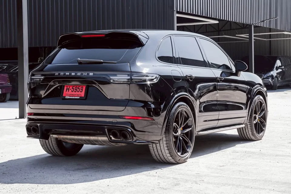 2011 Porsche Cayenne II 2