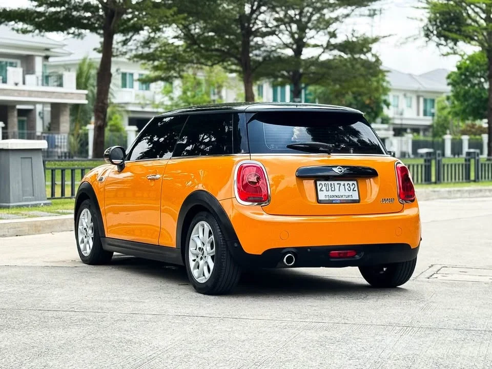 2017 Mini Hatch  III 3