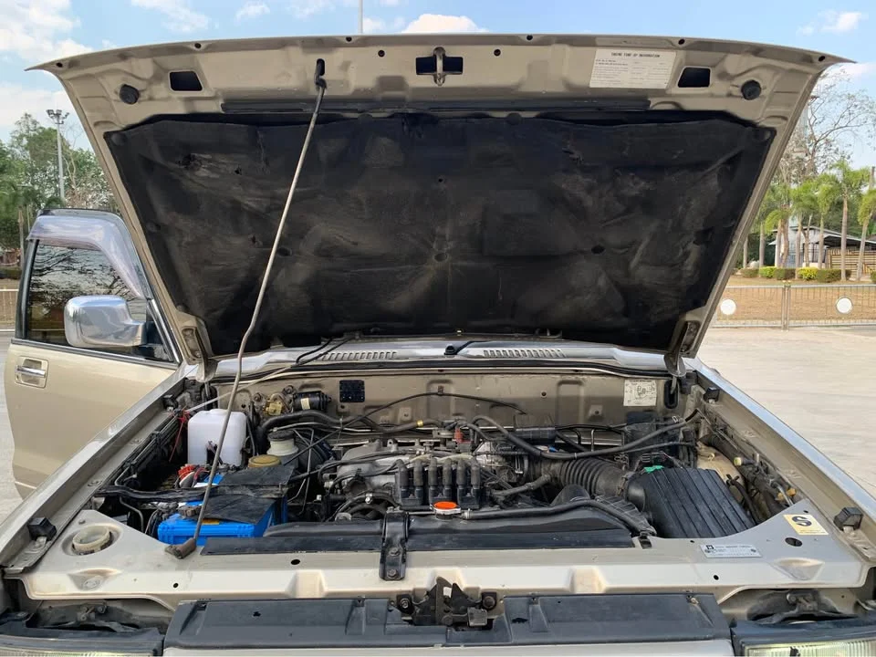 1996 Isuzu Trooper II 2