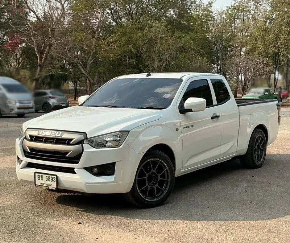 2021 Isuzu D-Max III (RG) 2