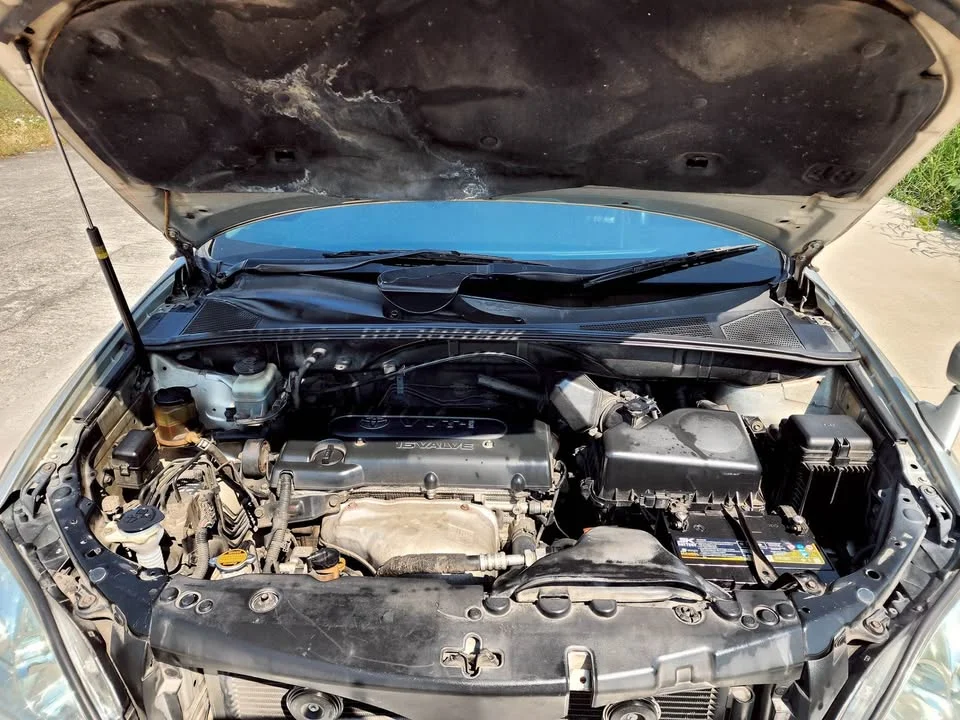2005 Toyota Harrier II 3