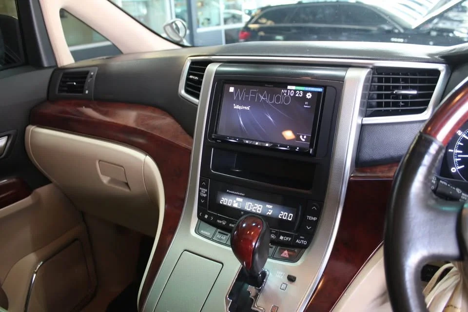 2010 Toyota Alphard, Vellfire II (AH20) 2